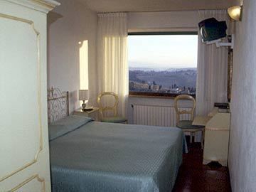 La Cisterna 3* San Gimignano
