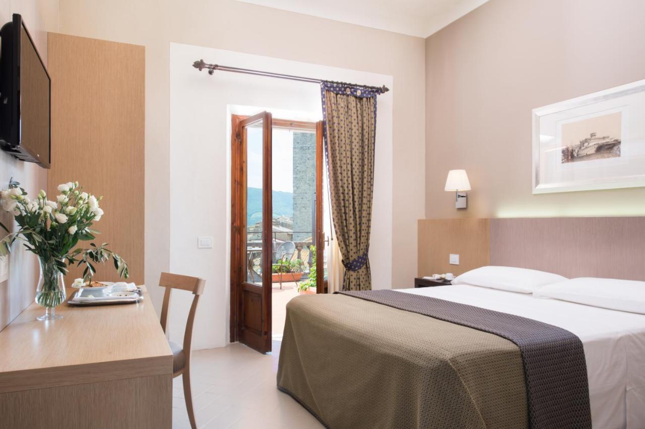 La Cisterna Hotel 3*