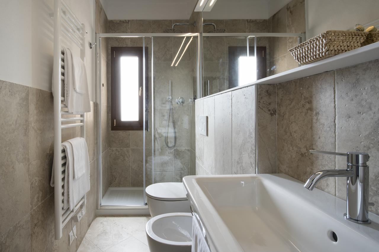 La Cisterna 3*