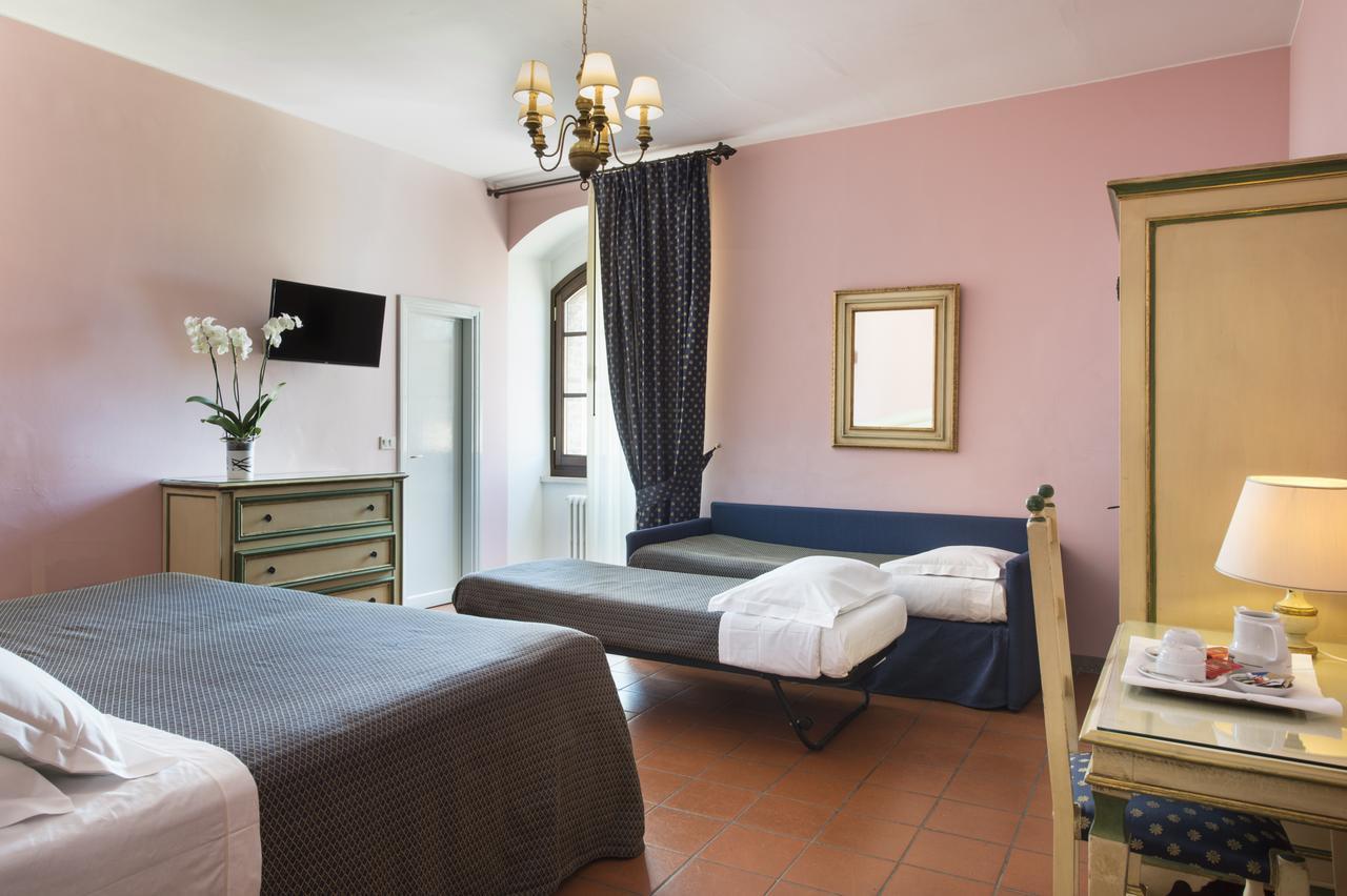 La Cisterna 3*
