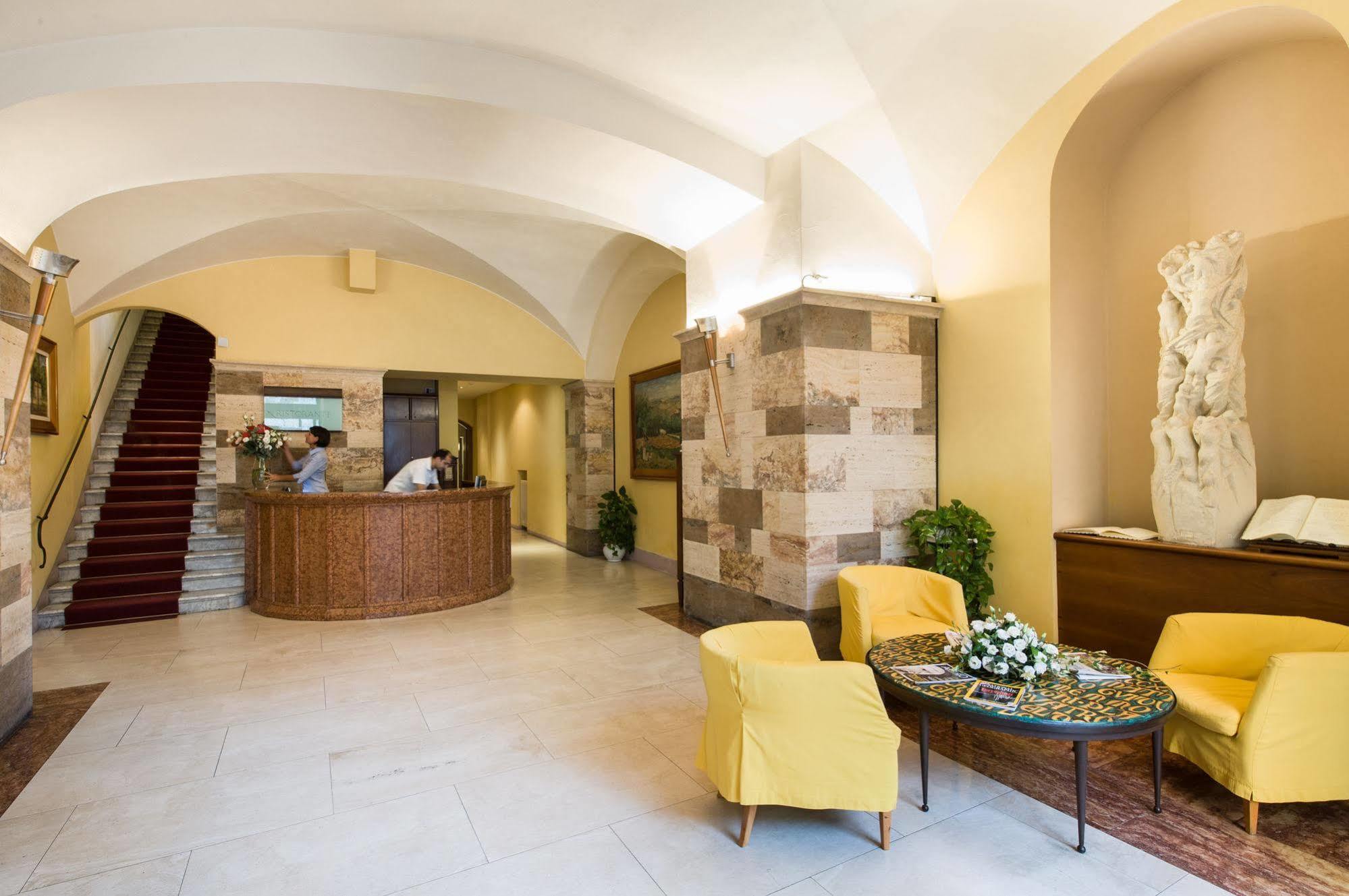 La Cisterna Hotel