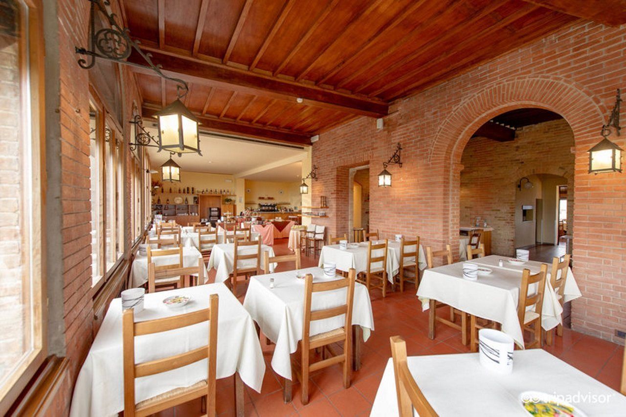 La Cisterna Hotel